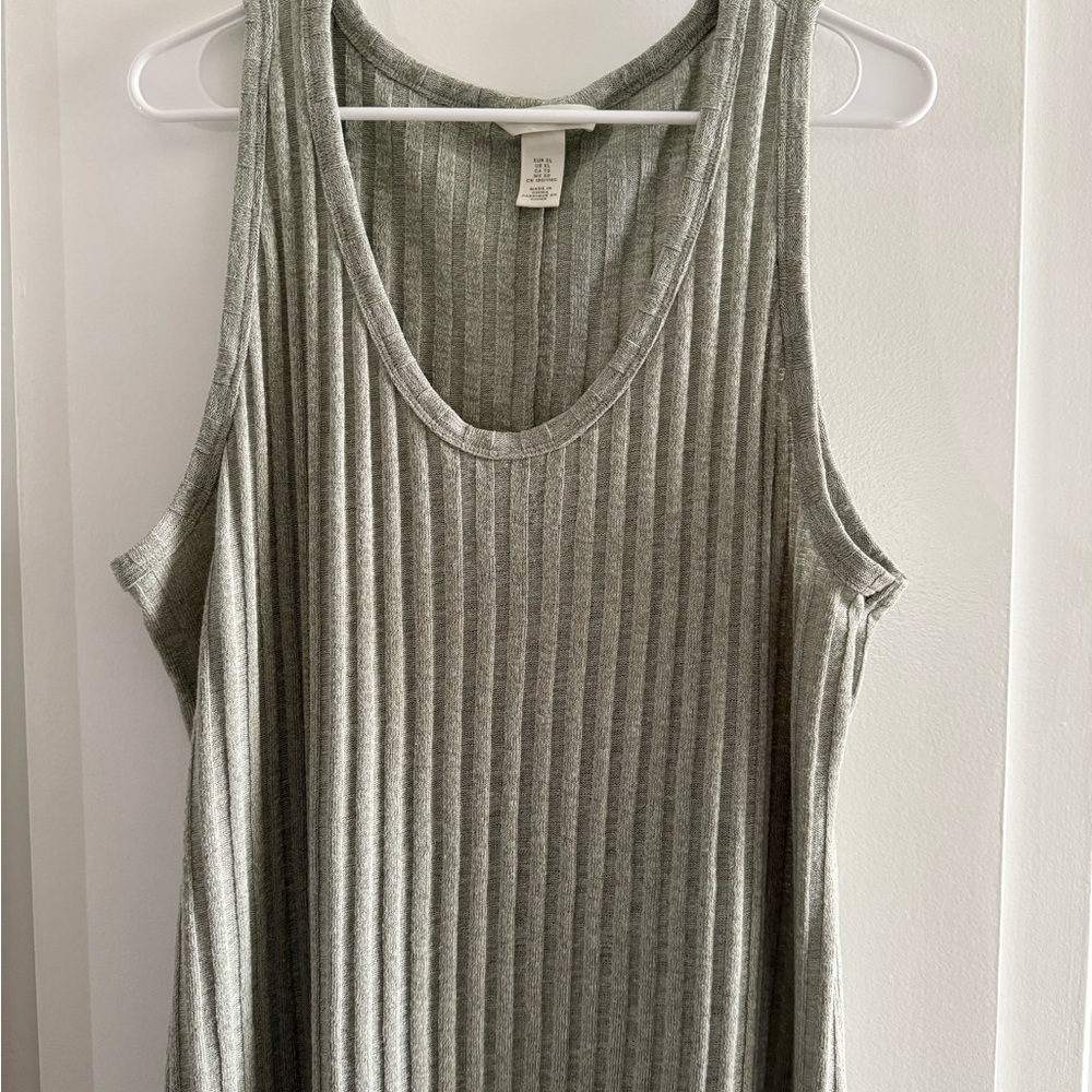 Gray Ribbed Tank Top